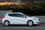KIA cee'd Gama cee&acute;d Gama cee&acute;d Turismo Cassa White Exterior Lateral 5 puertas