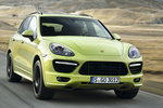 Porsche Cayenne Cayenne GTS 420 CV Cayenne GTS 420 CV Todo terreno Exterior Frontal-Lateral 5 puertas