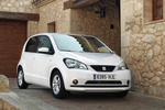 SEAT Mii 1.0 60 CV Ecomotive Style (&laquo;Paquete Chic&raquo;) Turismo Blanco Exterior Frontal 5 puertas