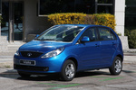 TATA Vista 1.4 75 CV Gama Vista Turismo Brilliant Blue Exterior Frontal-Lateral 5 puertas