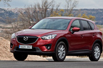 Mazda CX-5 2.0 165 CV 2WD Style Todo terreno Zeal Red Mica Exterior Frontal-Lateral 5 puertas