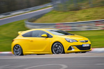Opel Astra OPC (280 CV) OPC Turismo Amarillo Flamingo Exterior Lateral-Frontal 3 puertas