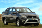 SsangYong Actyon Sports 200 Xdi 155 CV Limited Pick up Space Black Exterior Lateral-Frontal 4 puertas