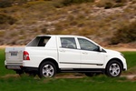 SsangYong Actyon Sports 200 Xdi Aut. 155 CV Premium Pick up Grand White Exterior Posterior-Lateral 4 puertas