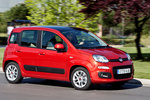Fiat Panda 1.2 69 CV Lounge (Gama 2012) Turismo Rojo Amapola Exterior Lateral-Frontal 5 puertas
