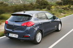 KIA cee'd Gama cee&acute;d Gama cee&acute;d Turismo Oil Blue Exterior Posterior-Lateral 5 puertas