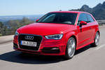 Audi A3 Gama A3 S line Turismo Rojo Shiraz Exterior Frontal-Lateral 3 puertas