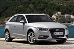 Audi A3 Gama A3 Gama A3 Turismo Plata Hielo Metalizado Exterior Lateral-Frontal 3 puertas