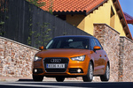 Audi A1 1.2 TFSI 86 CV Ambition  Turismo Naranja Samoa Exterior Frontal-Lateral 5 puertas