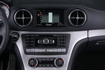 Mercedes-Benz Clase SL SL 350 306 CV Gama SL Descapotable Interior Consola Central 2 puertas