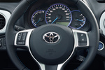 Toyota Yaris H&iacute;brido H&iacute;brido Turismo Interior Volante 5 puertas