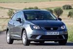 SEAT Ibiza 1.2 12v 60 CV Reference Turismo Gris Pirineos Exterior Lateral-Frontal 3 puertas
