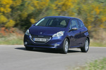 Peugeot 208 1.6 e-HDi 92 CV Allure Turismo Azul Virtual Exterior Frontal-Lateral 3 puertas