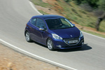 Peugeot 208 1.6 e-HDi 92 CV Allure Turismo Azul Virtual Exterior Lateral-Frontal 3 puertas