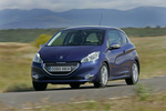 Peugeot 208 1.6 e-HDi 92 CV Allure Turismo Azul Virtual Exterior Frontal-Lateral 3 puertas