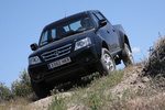TATA Xenon Doble Cabina 4x4 150 CV Gama Xenon (2012) Pick up Quartz Black Exterior Frontal-Lateral 4 puertas