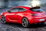 Opel Astra 2.0 BiTurbo CDTI 195 CV Gama Astra GTC Turismo Exterior Lateral-Posterior 3 puertas