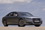 Audi A8 A8 hybrid A8 hybrid Turismo Gris cuarzo metalizado Exterior Frontal-Lateral 4 puertas