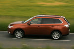Mitsubishi Outlander 220 DI-D 150 CV 4WD Gama Outlander Todo terreno Copper Radiant Exterior Lateral 5 puertas