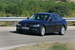 BMW Serie 3 320d (184 CV) Luxury Line Turismo Imperialblau Efecto Brillante Exterior Frontal-Lateral 4 puertas
