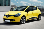 Renault Clio Gama Clio Gama Clio Turismo Flash Yellow Exterior Frontal-Lateral 5 puertas