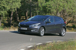 KIA cee'd 1.6 CRDi VGT 128 CV Emotion Turismo Dark gun metal Exterior Frontal-Lateral 5 puertas
