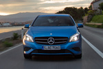 Mercedes-Benz Clase A A 200 Urban Turismo Azul Mares del Sur metalizada Exterior Frontal 5 puertas