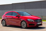 Mercedes-Benz Clase A A 200 CDI AMG Sport Turismo Rojo Jupiter Exterior Lateral-Frontal 5 puertas