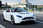Aston Martin Vantage V12 6.0 517 CV Gama V12 Vantage Descapotable Exterior Lateral-Frontal 2 puertas