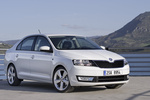 Skoda Rapid Gama Rapid Gama Rapid Turismo Exterior Frontal-Lateral 5 puertas