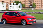 Volkswagen Polo 1.6 TDI 90 CV R-Line Turismo Rojo Flash Exterior Lateral-Frontal 5 puertas