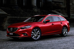 Mazda Mazda6 Gama Mazda6 Gama Mazda6 Turismo familiar Soul Red Metallic Exterior Frontal-Lateral 5 puertas