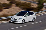 Toyota Prius+ Gama Prius+ Gama Prius+ Monovolumen Blanco Perlado Exterior Frontal-Lateral-Cenital 5 puertas