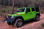 Jeep Wrangler 2.8 CRD 200 CV Mountain Todo terreno Verde Lima Exterior Frontal-Lateral 5 puertas