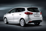 KIA Carens 1.7 CRDi 136 CV Gama Carens Monovolumen Schneeweiss Exterior Lateral-Posterior 5 puertas