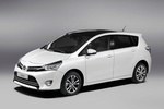 Toyota Verso Gama Verso Gama Verso Monovolumen Pearl White Exterior Frontal-Lateral 5 puertas