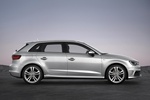Audi A3 Gama A3 Sportback S line Turismo Plata Hielo Metalizado Exterior Lateral 5 puertas