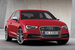 Audi A3 S3 3p S3 Turismo Rojo Misano Efecto Perla Exterior Lateral-Frontal 3 puertas