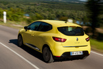 Renault Clio Gama Clio Gama Clio Turismo Flash Yellow Exterior Lateral-Frontal 5 puertas