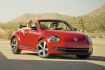 Volkswagen Beetle Gama Beetle Sport Descapotable Rojo Tornado Exterior Frontal-Lateral 2 puertas