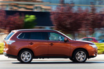 Mitsubishi Outlander 220 DI-D 150 CV 4WD Gama Outlander Todo terreno Copper Radiant Exterior Lateral 5 puertas