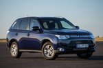 Mitsubishi Outlander 220 DI-D 150 CV 4WD Gama Outlander Todo terreno Azul Tanzanite Exterior Lateral-Frontal 5 puertas