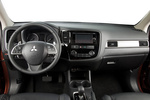 Mitsubishi Outlander 220 DI-D 150 CV 4WD Gama Outlander Todo terreno Interior Salpicadero 5 puertas