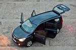 Dacia Lodgy dCi 90 CV Laureate Monovolumen Negro Nacarado Exterior Cenital-Frontal-Lateral 5 puertas