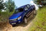 Ford Ranger Gama Ranger Double Cab Gama Ranger Double Cab Pick up Azul Oc&eacute;ano Exterior Frontal-Lateral 4 puertas