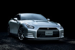 Nissan GT-R Gama GT-R (2013) Gama GT-R (2013) Coup&eacute; Exterior Frontal-Lateral 2 puertas