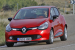 Renault Clio Energy dCi 90 S Dynamique Turismo Flamme Red Exterior Frontal-Lateral 5 puertas