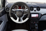 Opel ADAM Gama ADAM JAM Turismo Interior Volante 3 puertas