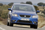 SEAT Toledo 1.2 TSI 105 CV Ecomotive (Modelo 2013) Style (Modelo 2013) Turismo Azul Oc&eacute;ano Exterior Frontal 5 puertas