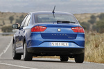 SEAT Toledo 1.2 TSI 105 CV Ecomotive (Modelo 2013) Style (Modelo 2013) Turismo Azul Oc&eacute;ano Exterior Frontal 5 puertas